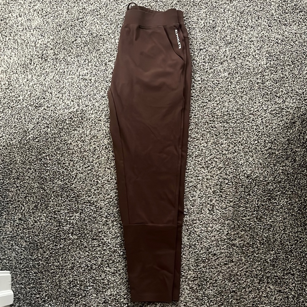 Alphalete Trace Joggers Size Large